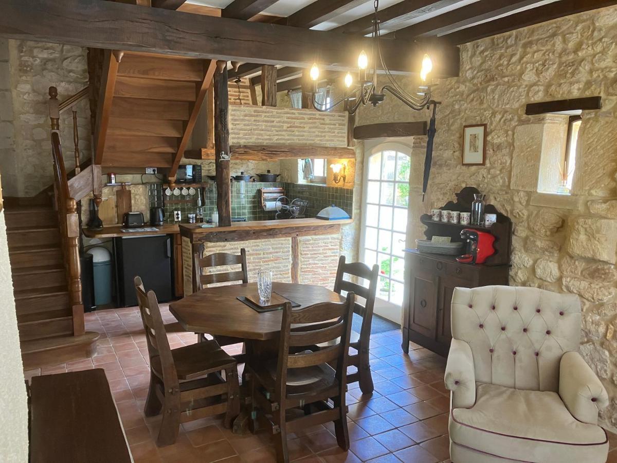 Le Petit Chateau - Adults Only Property Le Bugue Exterior foto